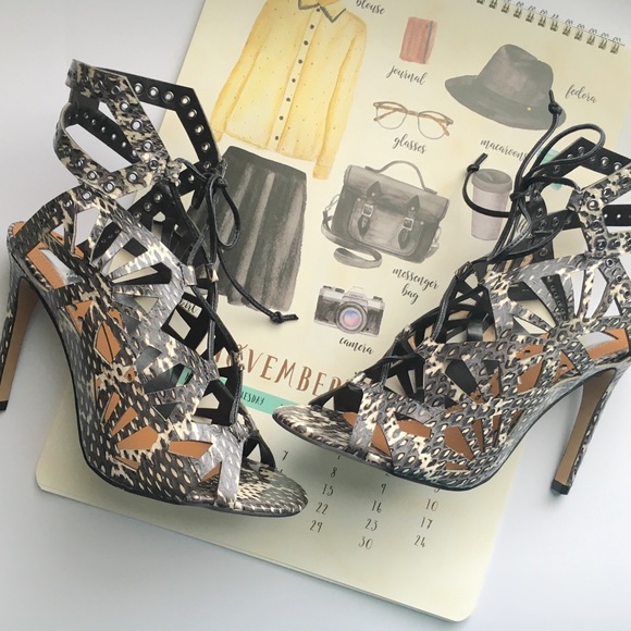 Dolce Vita Helena Open Toe Heel - Picture 1 of 4